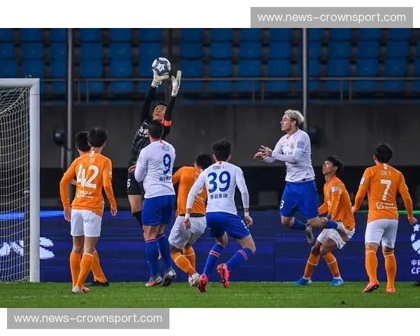 江城风云会，泰山压顶时：武汉卓尔与山东鲁能的历史交锋与信仰博弈